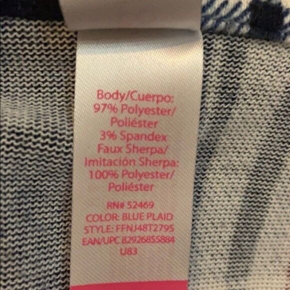 No Boundaries Plaid Faux Sherpa Cover Up Size Small - Picture 4 of 4